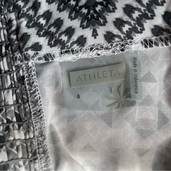 Gray and white Athleta Pack Everywhere Dress - Picture 4 of 5